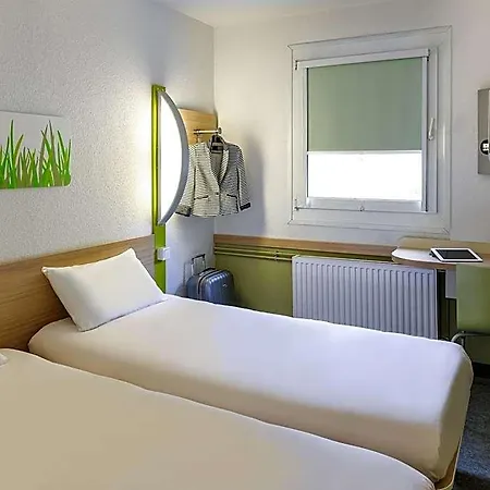 Ibis Budget Biarritz - מלון אנגלה