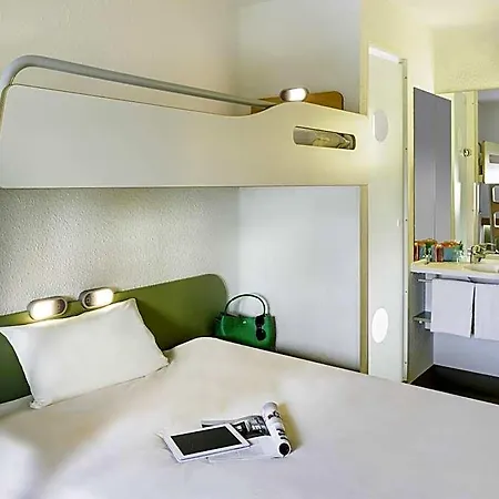 Ibis Budget Biarritz - מלון אנגלה
